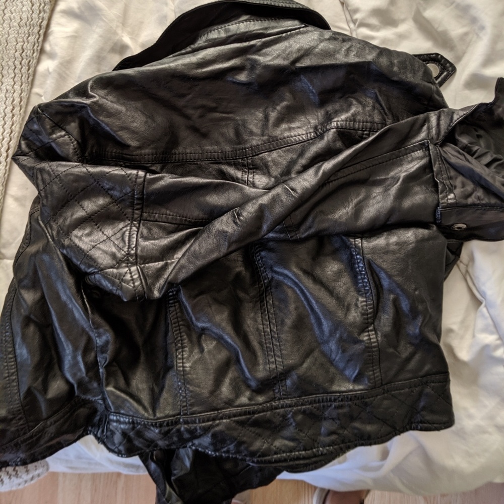 Leather Jacket - Picture 2 of 8